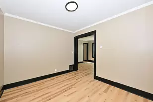 2448 N 28th St, Milwaukee, WI 53210 - Photo 9