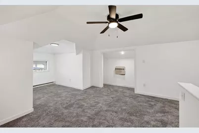 524 E Oak St, Juneau, WI 53039 - Photo 29
