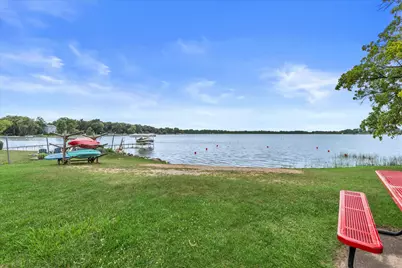 24925  Jackson St, Racine, WI 53139 - Photo 25
