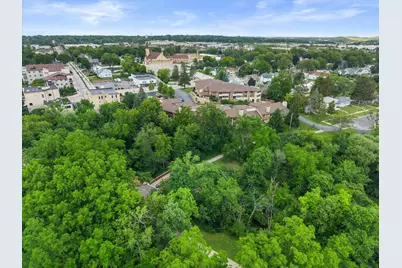 N89W16329  Main St #8, Menomonee Falls, WI 53051 - Photo 33
