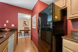 N89W16329 Main St, Menomonee Falls, WI 53051 - Photo 11