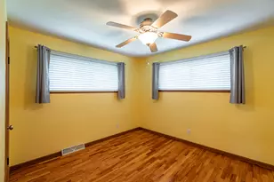 924 Spruce Dr, La Crescent, MN 55947 - Photo 11