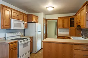 924 Spruce Dr, La Crescent, MN 55947 - Photo 13