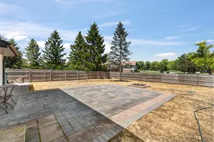 W157N11054 Tinkers Ct, Germantown, WI 53022 - Photo 3
