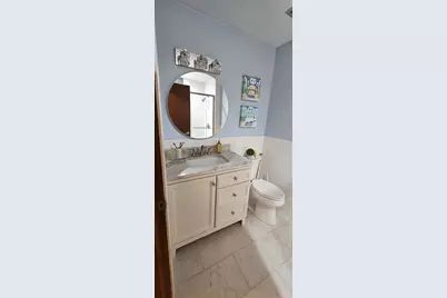 5646 S 45th St, Greenfield, WI 53220 - Photo 11