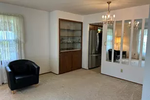 5646 S 45th St, Greenfield, WI 53220 - Photo 5