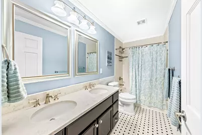 161 N 70th St, Milwaukee, WI 53213 - Photo 27