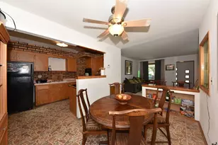 8605 W Lawrence Ave, Milwaukee, WI 53225 - Photo 5