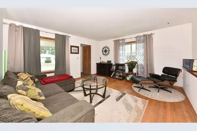 8605 W Lawrence Ave, Milwaukee, WI 53225 - Photo 3