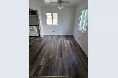 1026 S 33rd St, Milwaukee, WI 53215 - Photo 11