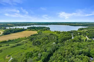 3041 Kettle Moraine Rd, Hartford, WI 53027 - Photo 9