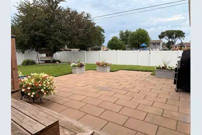 303  Shelly Ln, Campbell, WI 54603 - Photo 9