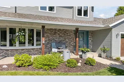6278 S 18th St, Sheboygan, WI 53081 - Photo 3