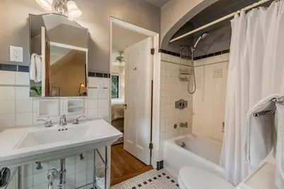 5859 N Maitland Ct, Whitefish Bay, WI 53217 - Photo 19