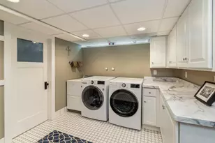 5859 N Maitland Ct, Whitefish Bay, WI 53217 - Photo 27