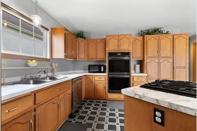 1721 N 21st St, Milwaukee, WI 53205 - Photo 7