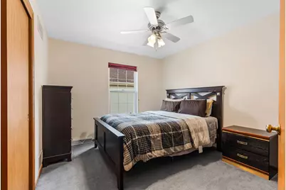 1721 N 21st St, Milwaukee, WI 53205 - Photo 17
