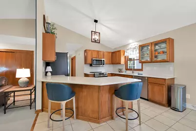 8381 S 15th Ave, Oak Creek, WI 53154 - Photo 5