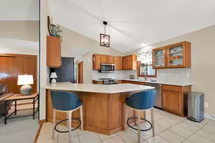 8381 S 15th Ave, Oak Creek, WI 53154 - Photo 5