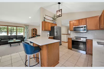 8381 S 15th Ave, Oak Creek, WI 53154 - Photo 3