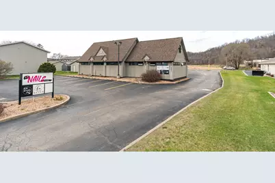 601  McHugh Rd #A2, Holmen, WI 54636 - Photo 1