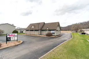 601 McHugh Rd, Holmen, WI 54636 - Photo 1
