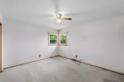 6112 S Indiana Ave, Cudahy, WI 53110 - Photo 17