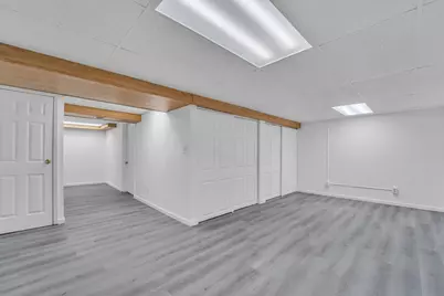 4869 S 19th St, Milwaukee, WI 53221 - Photo 17