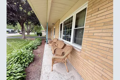 607  Poppy St, Oconomowoc, WI 53066 - Photo 13