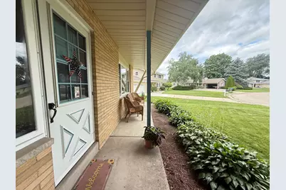 607  Poppy St, Oconomowoc, WI 53066 - Photo 17
