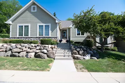 208  Endfield Cir, Waukesha, WI 53186 - Photo 1