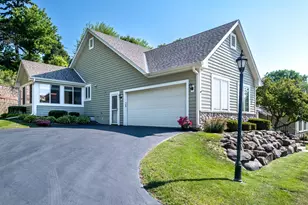 208 Endfield Cir, Waukesha, WI 53186 - Photo 35