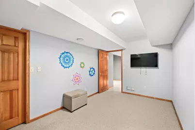 208  Endfield Cir, Waukesha, WI 53186 - Photo 31