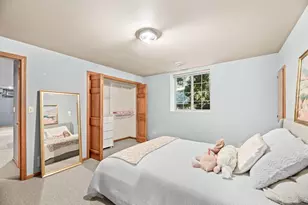 208 Endfield Cir, Waukesha, WI 53186 - Photo 29