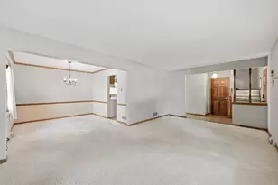 16280 W Heatherly Dr, New Berlin, WI 53151 - Photo 5