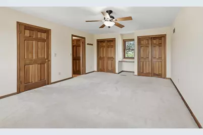 16280 W Heatherly Dr, New Berlin, WI 53151 - Photo 17