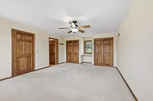 16280 W Heatherly Dr, New Berlin, WI 53151 - Photo 17