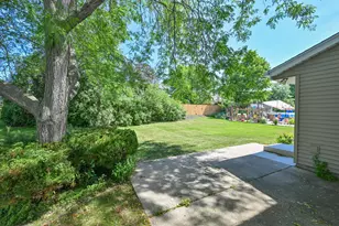 16280 W Heatherly Dr, New Berlin, WI 53151 - Photo 33