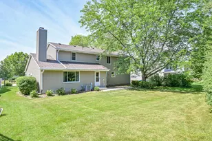 16280 W Heatherly Dr, New Berlin, WI 53151 - Photo 31