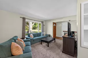 W128N8518 Revere Rd, Menomonee Falls, WI 53051 - Photo 13