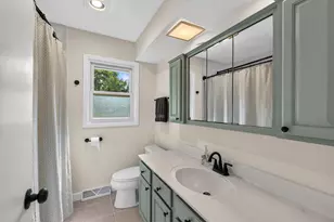 W128N8518 Revere Rd, Menomonee Falls, WI 53051 - Photo 17