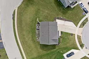 2501 Marie Cir, Waukesha, WI 53189 - Photo 51