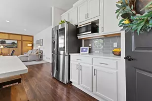 2501 Marie Cir, Waukesha, WI 53189 - Photo 7