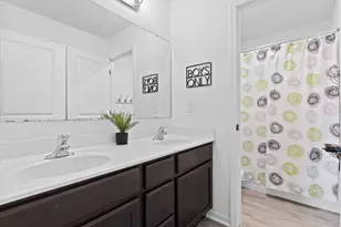 2501 Marie Cir, Waukesha, WI 53189 - Photo 35