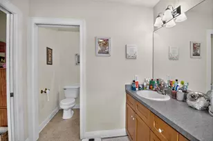 695 Summer Creek Rd, Oconomowoc, WI 53066 - Photo 35