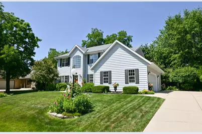 6733 N 108th St, Milwaukee, WI 53224 - Photo 3