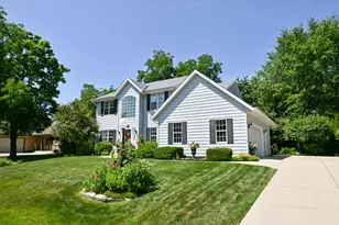 6733 N 108th St, Milwaukee, WI 53224 - Photo 3