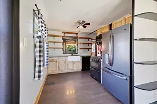 6622 W Bennett Ave, Milwaukee, WI 53219 - Photo 9