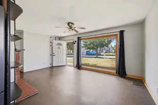 6622 W Bennett Ave, Milwaukee, WI 53219 - Photo 3