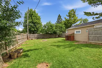 6622 W Bennett Ave, Milwaukee, WI 53219 - Photo 19